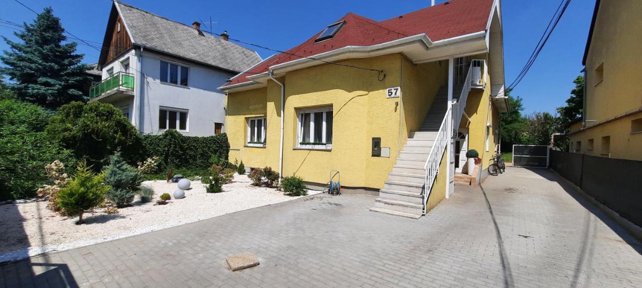Hi-Bp Garden City Batsanyi Apartment 3 Rooms, Apartment Upstairs Near The City Train With Free Parking Budapeşte Dış mekan fotoğraf