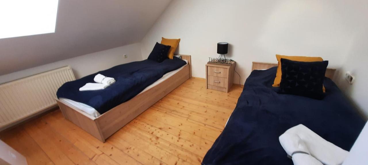 Hi-Bp Garden City Batsanyi Apartment 3 Rooms, Apartment Upstairs Near The City Train With Free Parking Budapeşte Dış mekan fotoğraf