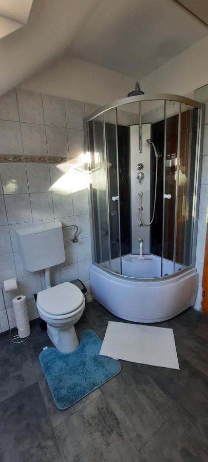 Hi-Bp Garden City Batsanyi Apartment 3 Rooms, Apartment Upstairs Near The City Train With Free Parking Budapeşte Dış mekan fotoğraf