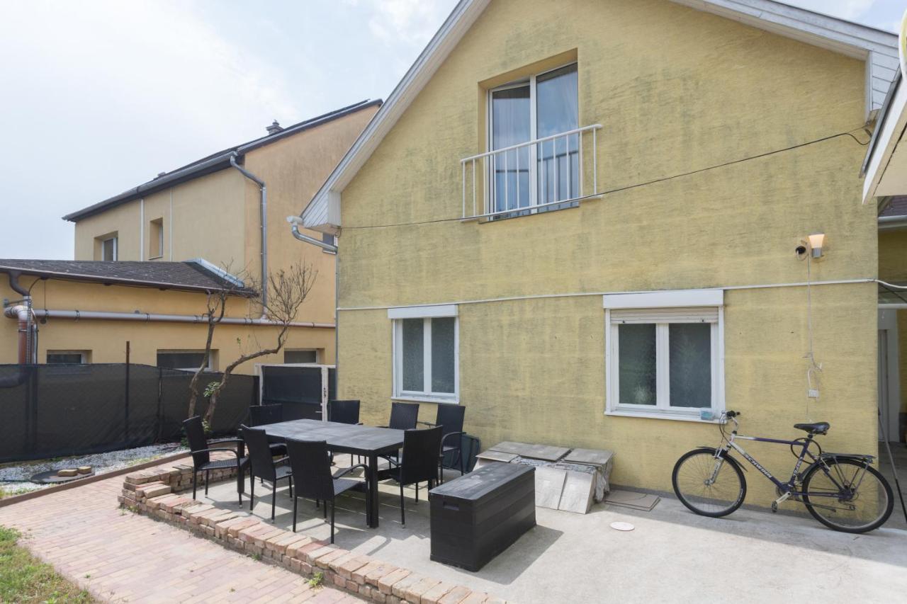 Hi-Bp Garden City Batsanyi Apartment 3 Rooms, Apartment Upstairs Near The City Train With Free Parking Budapeşte Dış mekan fotoğraf