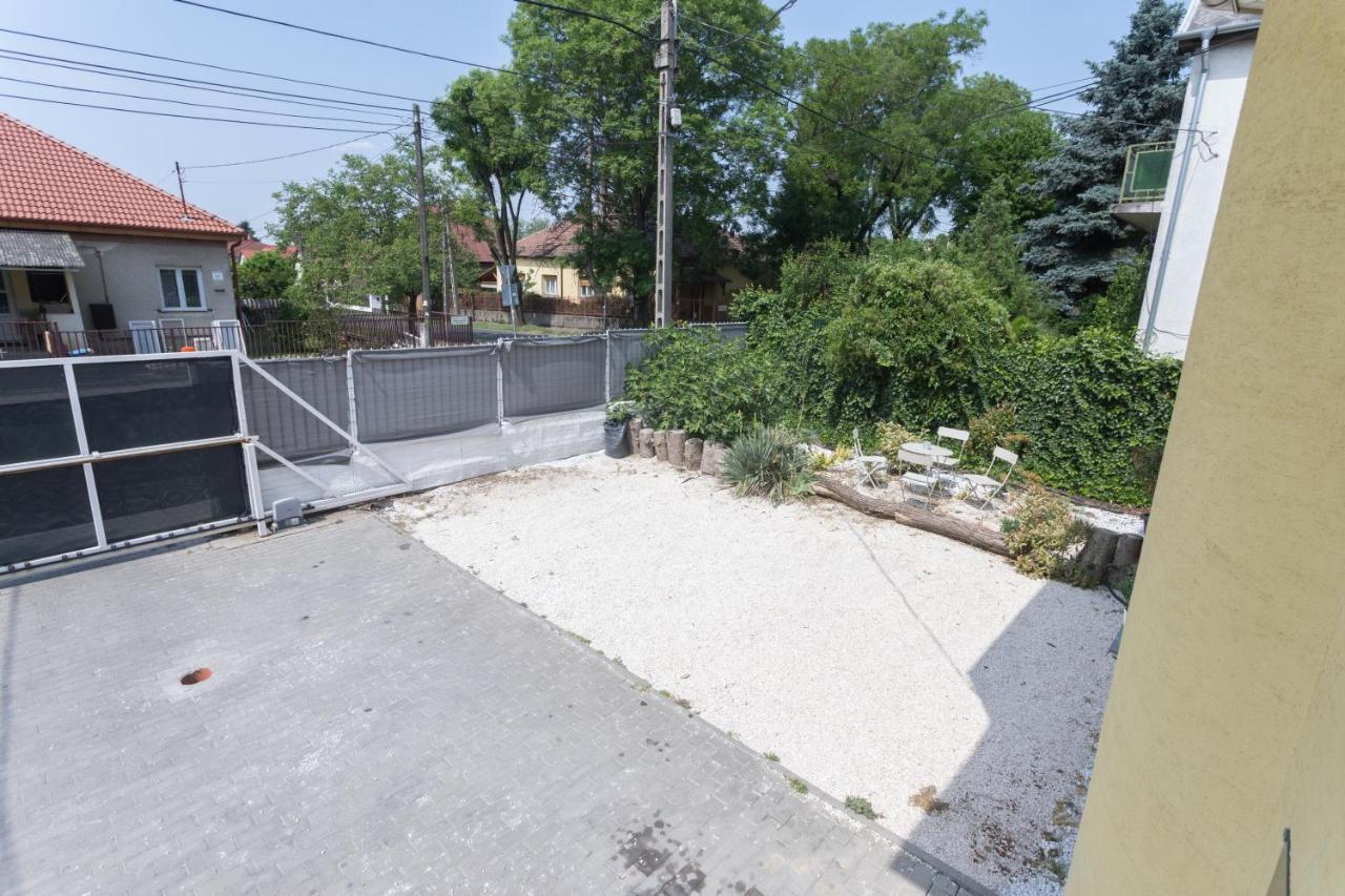 Hi-Bp Garden City Batsanyi Apartment 3 Rooms, Apartment Upstairs Near The City Train With Free Parking Budapeşte Dış mekan fotoğraf