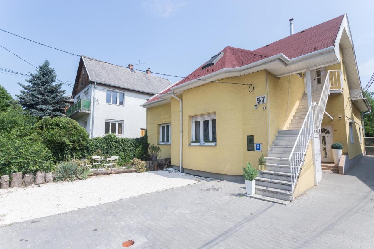 Hi-Bp Garden City Batsanyi Apartment 3 Rooms, Apartment Upstairs Near The City Train With Free Parking Budapeşte Dış mekan fotoğraf