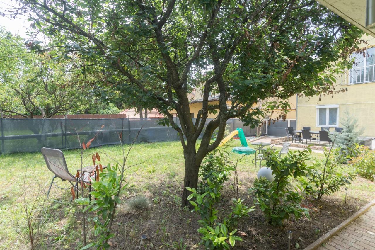 Hi-Bp Garden City Batsanyi Apartment 3 Rooms, Apartment Upstairs Near The City Train With Free Parking Budapeşte Dış mekan fotoğraf
